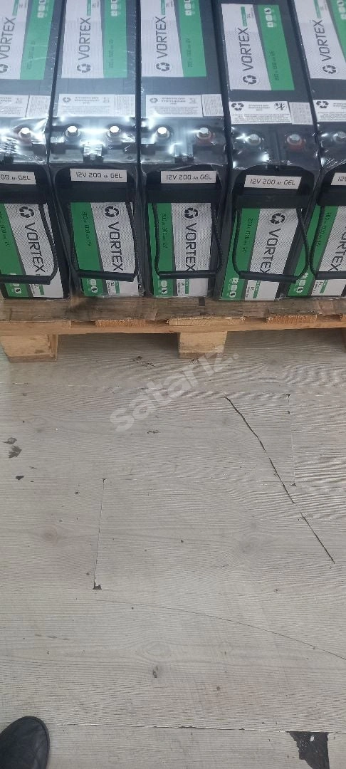12.volt 200 Amper Jel Aku