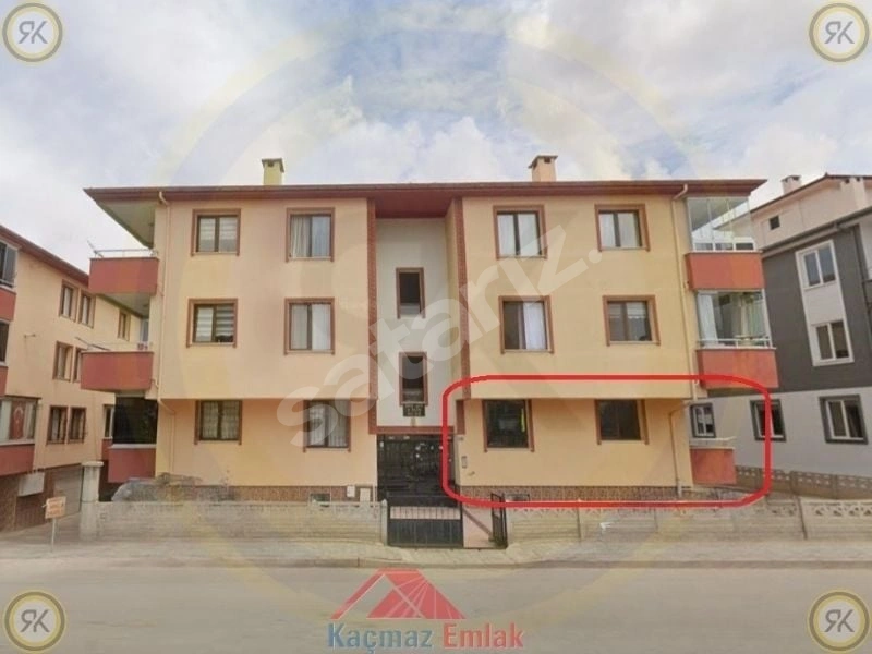 KONYA EREĞLİ YUNUSLU MAHALLESİ CEZAEVİ CADDESİ ESEN APT. SATILIK
