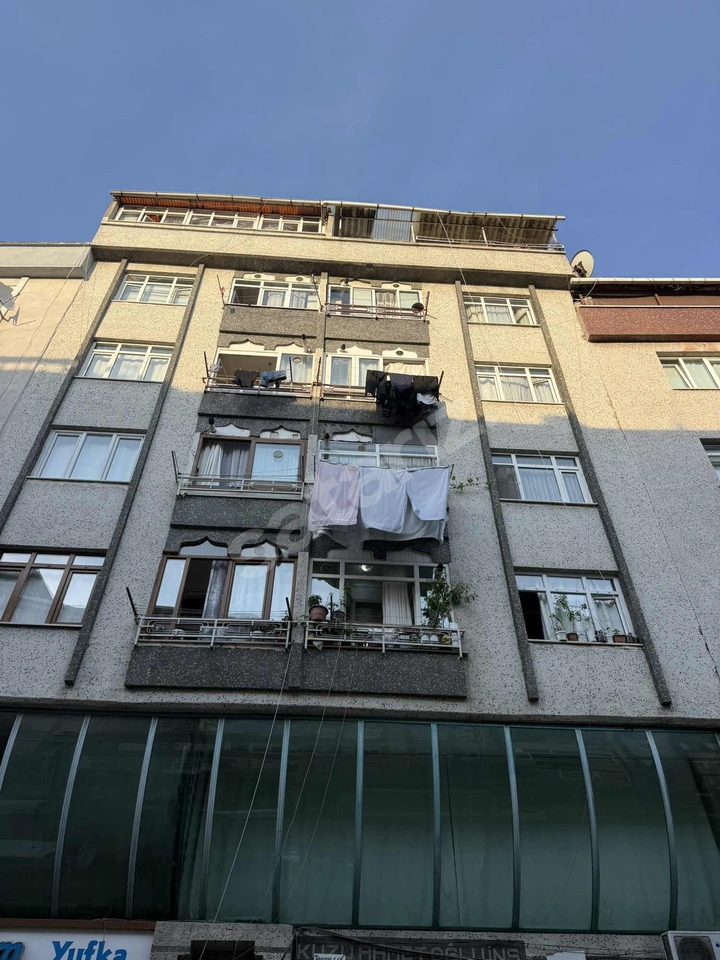 YEŞİLTEPE'DE 3. ARA KAT ÇİFT CEPHELİ 85 M² KREDİYE UYGUN DAİRE