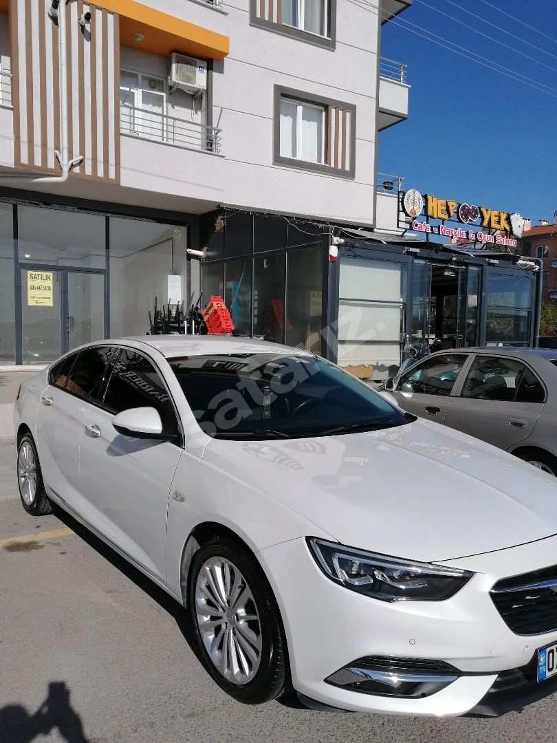 ÖĞRETMENDEN SATLIK OPEL İNSİGNİA 1.6 CDTİ GRAND SPORT EXCELLENCE