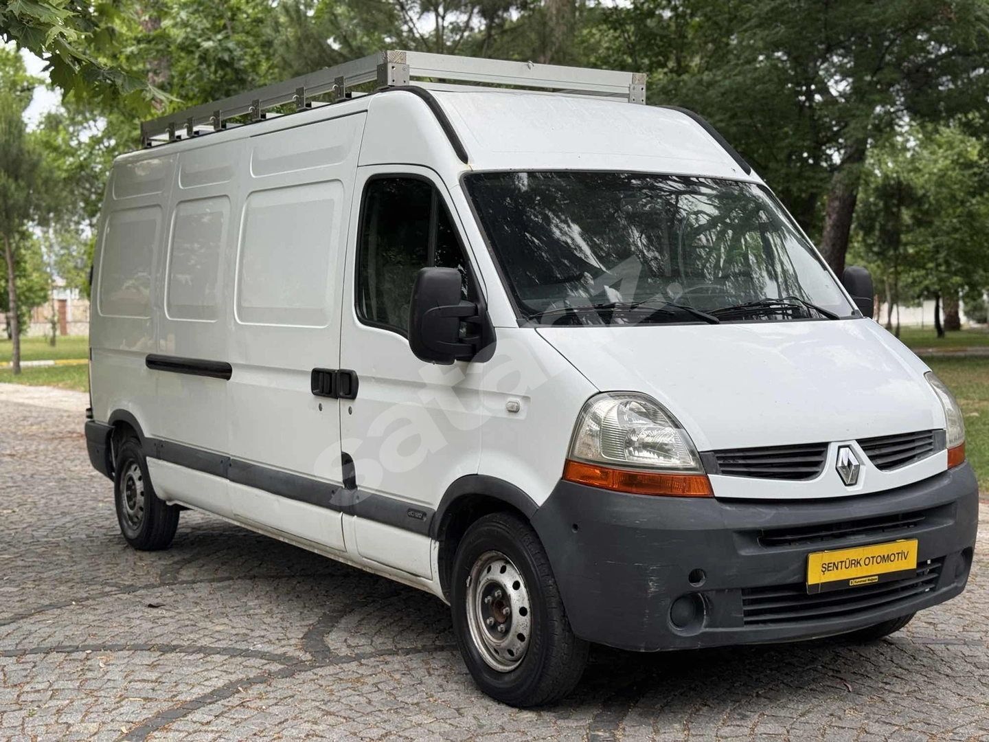 ŞENTÜRK'TEN 2010 MODEL RENAULT MASTER PANELVAN!