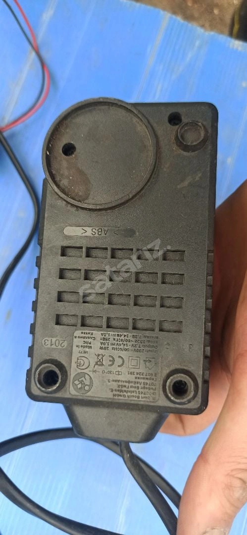 Bosch Al 1411DV  Orijinal Şarj Aleti