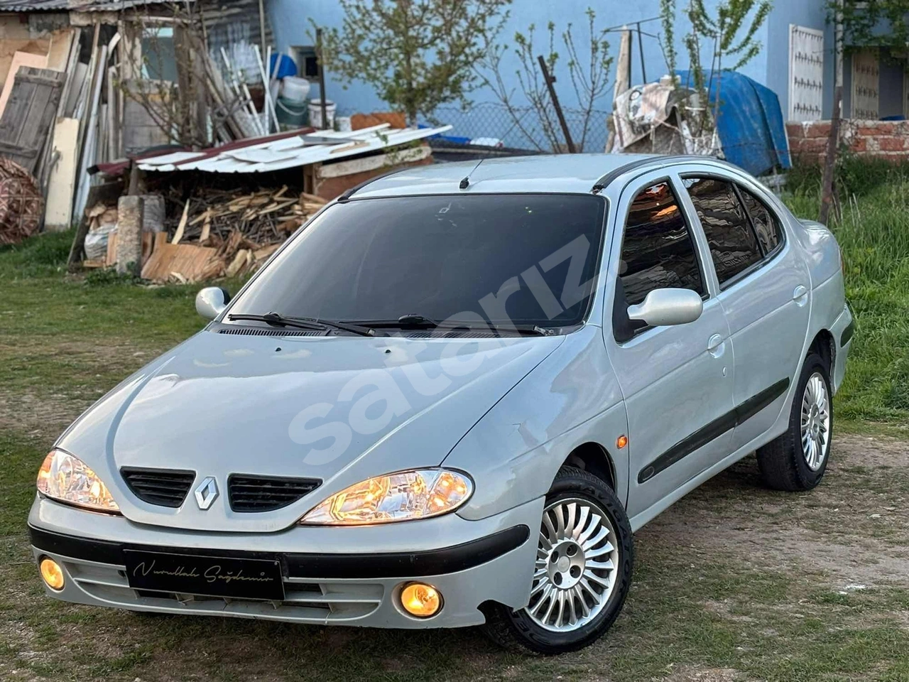DURUKANDAN Megane