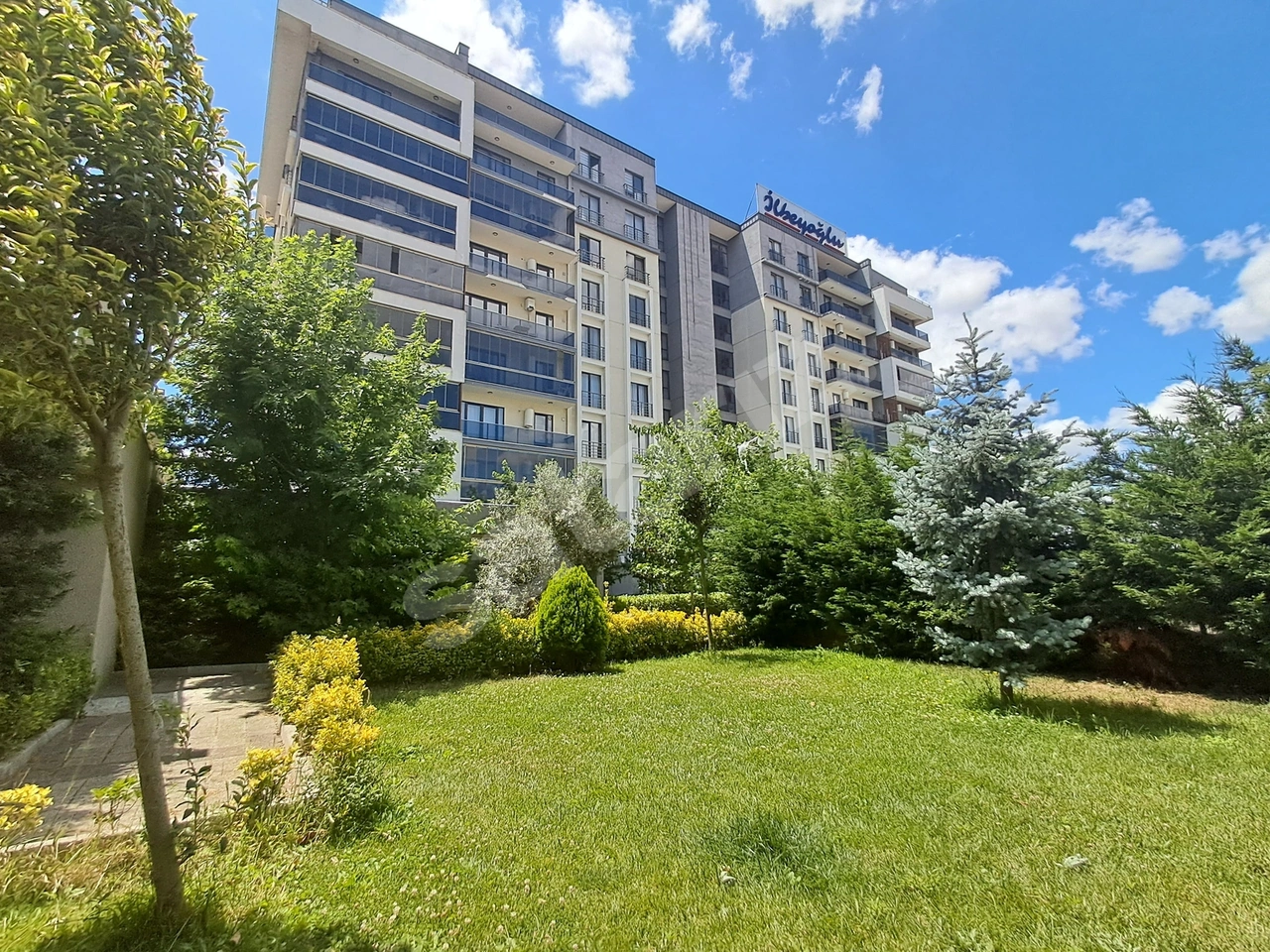 ARPALİST KONUTLARI SİTESİNDE EN PRESTİJLİ 110m² 2+1 LÜX DAİRE