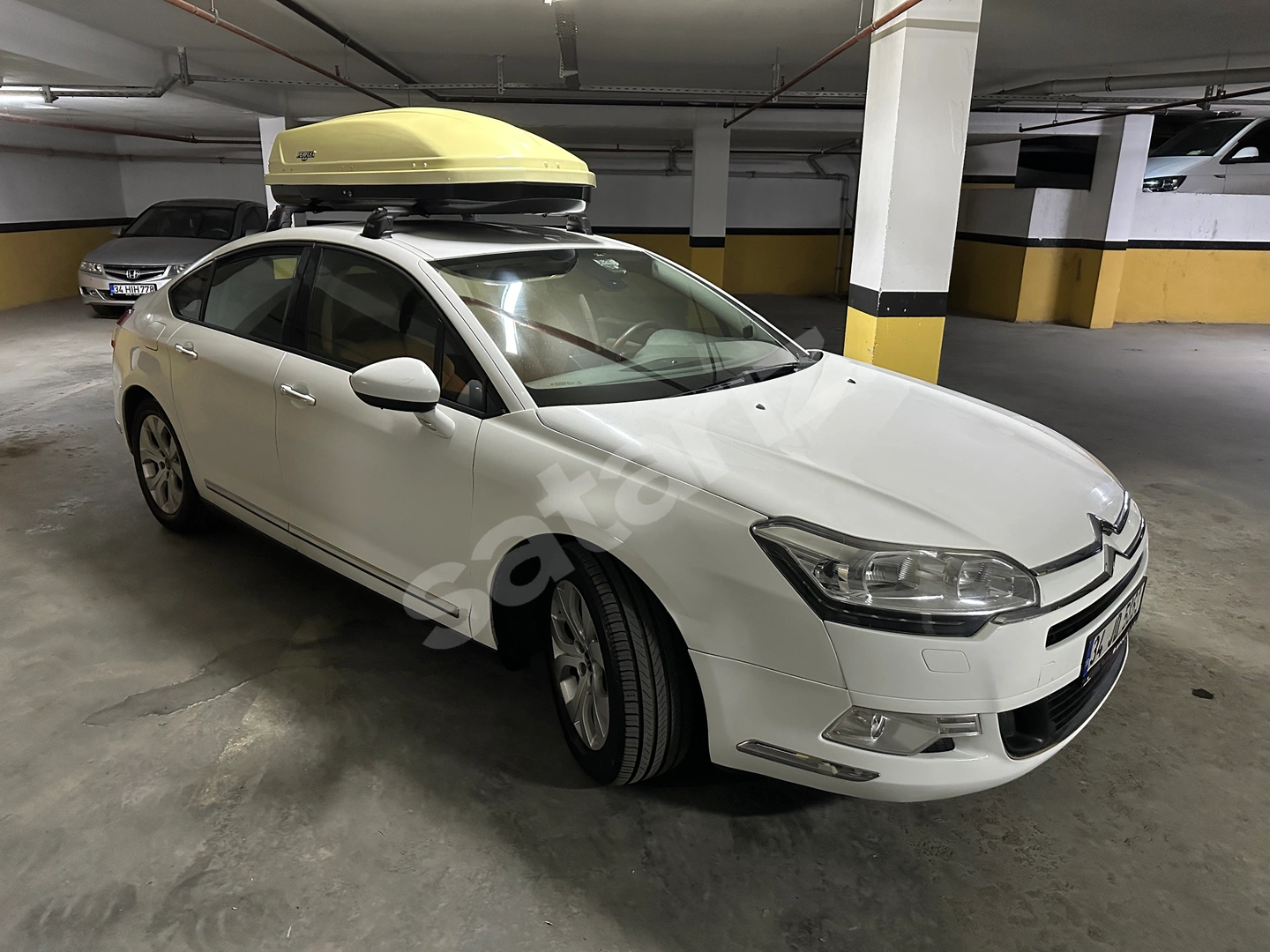 MEMURDAN TEMİZ DİZEL OTOMATİK AİLE ARACI