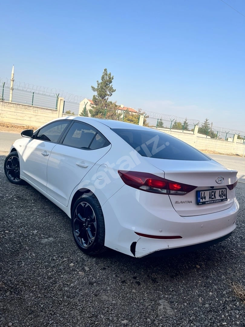 2016 Model Elantra