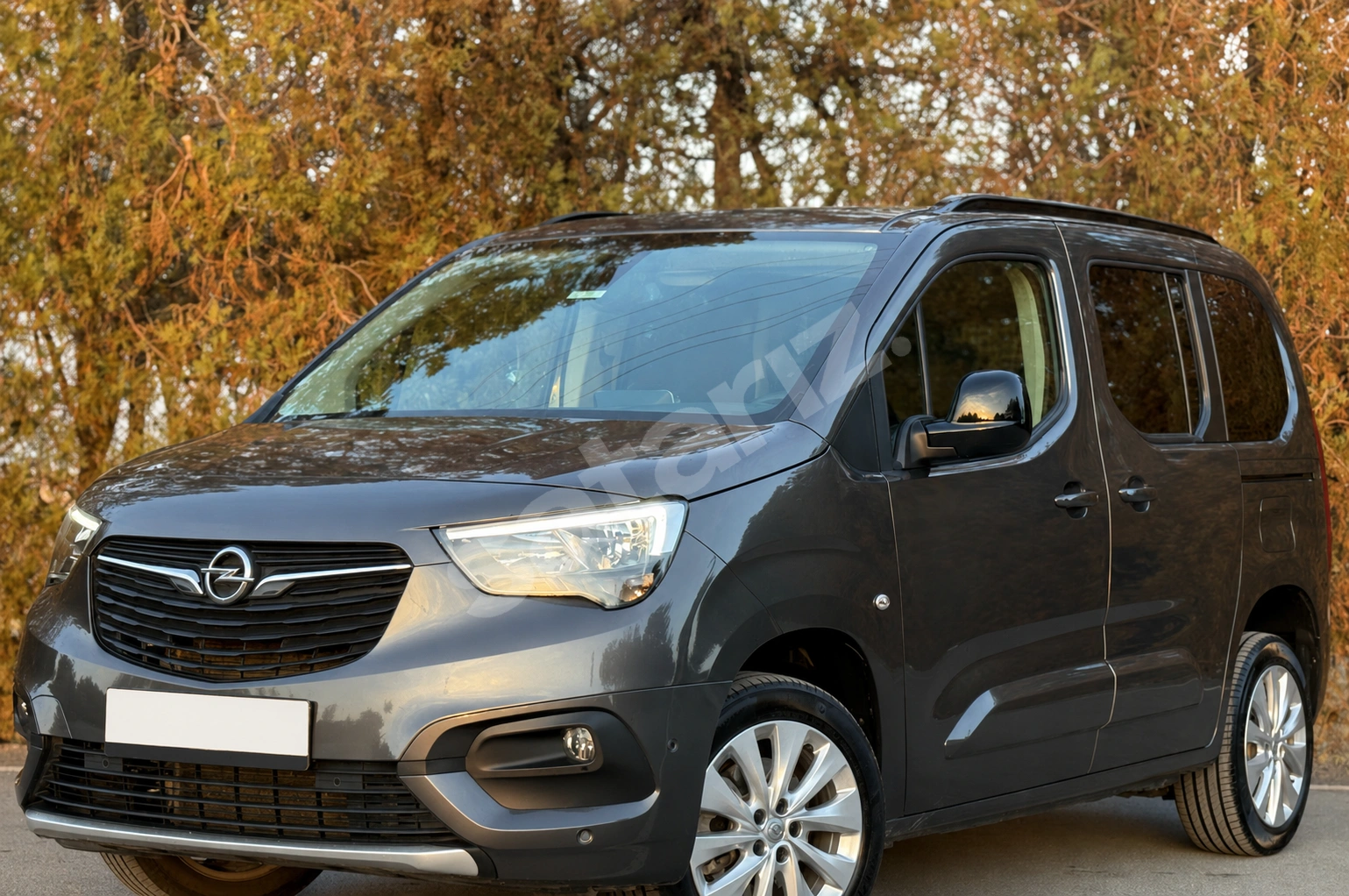 Kazasız hasarsız Temiz kullanılmış Cam tavanlı Opel Combo