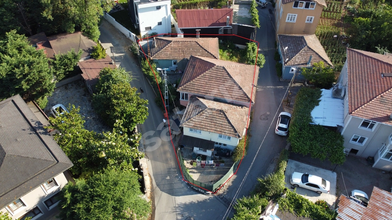 SARIYER USKUMRUKÖY'DE SATILIK 392 m² ARSA | KÖY YERLEŞİK ALANI |