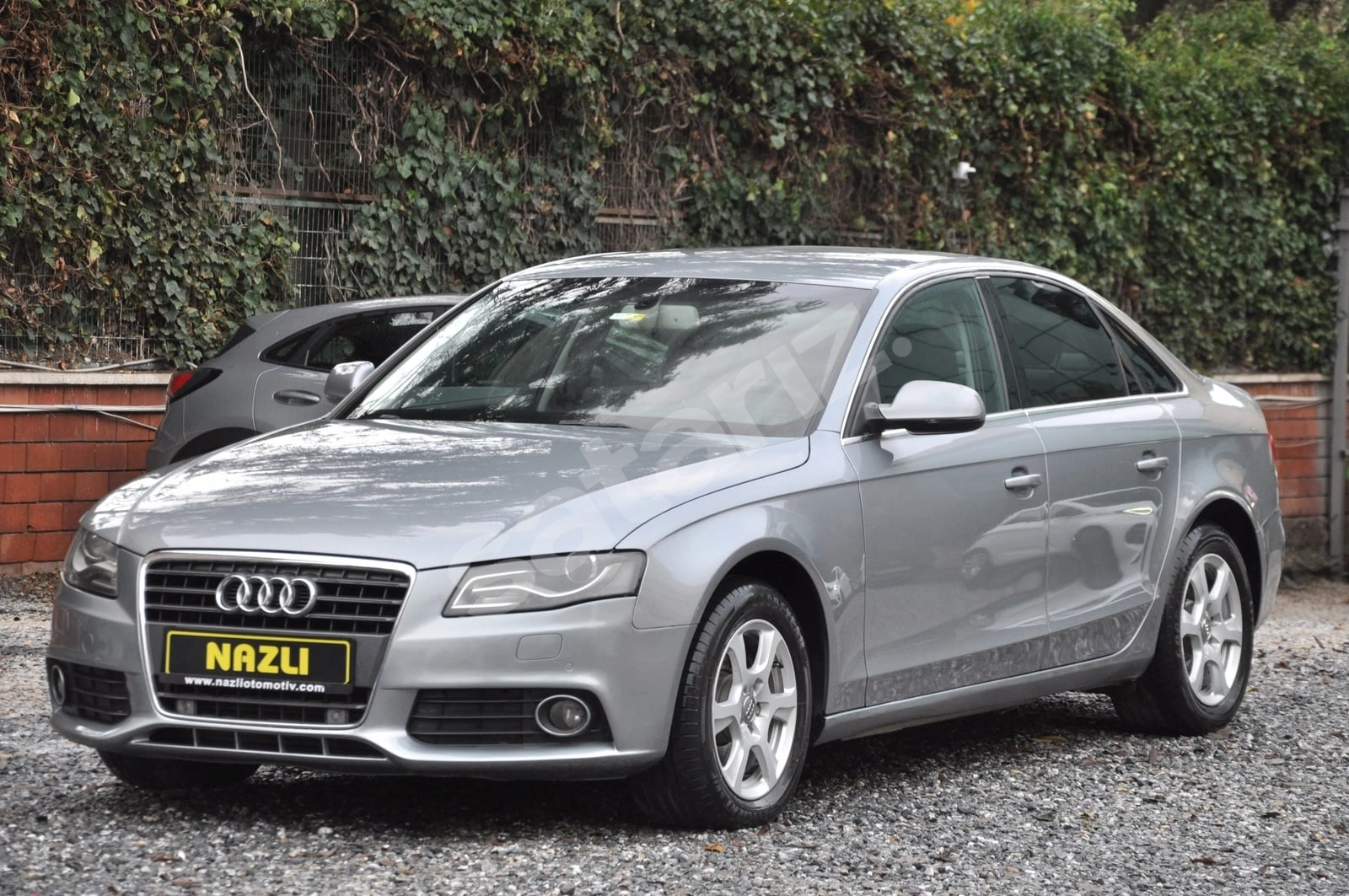 2010 AUDİ A4 ( senetle taksitlendirme seçenegimiz vardır )