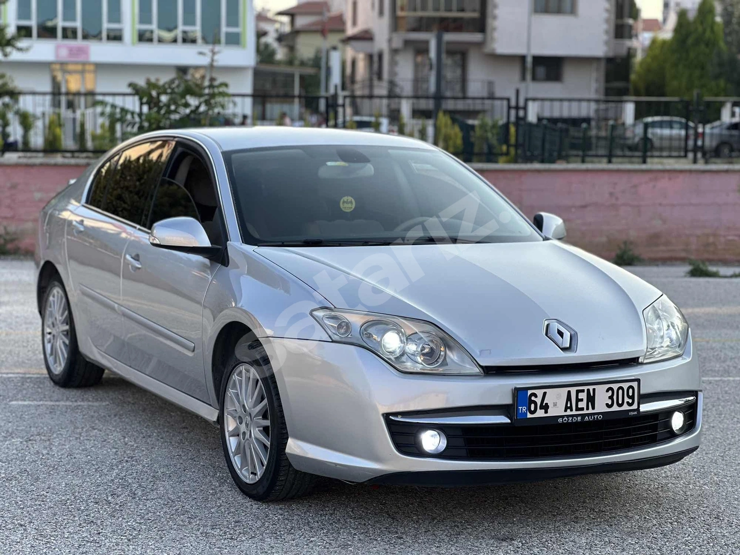 SAHİBİNDEN... DÜŞÜK KM... ÇOK BAKIMLI... MASRAFSIZ...