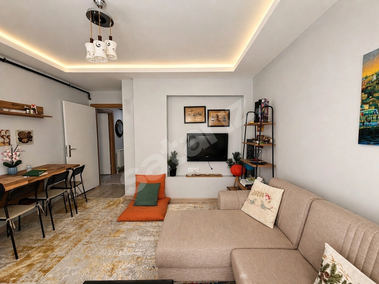 AlaÇatı | 25.000 TL HAZIR KİRACILI | EŞYALI 1+1 | BULVAR ÜZERİ