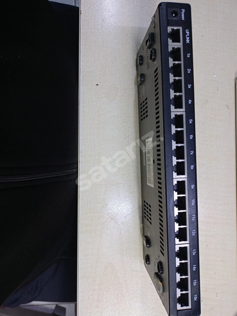 EVEREST ESW-116P / ESW‑1016D 16 Port Ethernet Switch