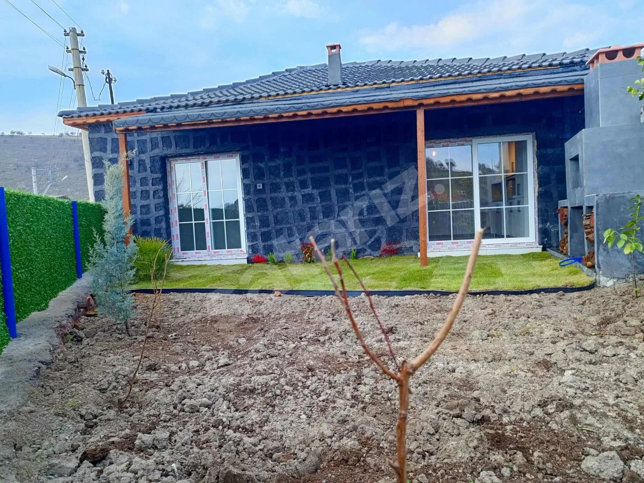 Manisa Merkez Kaan'da Satılık 2+1 Bahçeli Ev