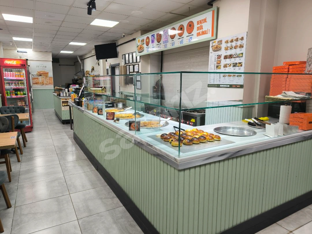 Hastaneler Bölgesinde Çerkezköy de Française Börek Salonu