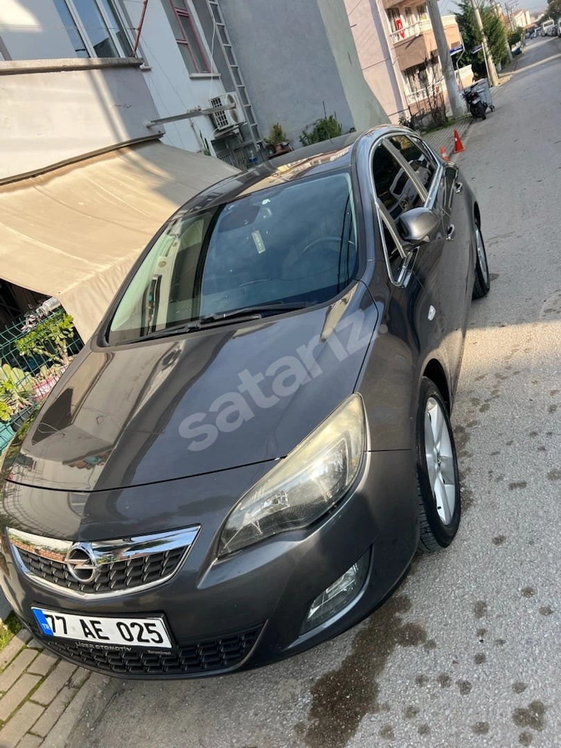SAHİBİNDENDEN DEĞİŞENSİZ/DÜŞÜK KM OPEL ASTRA 1.3 CDTI SPORT