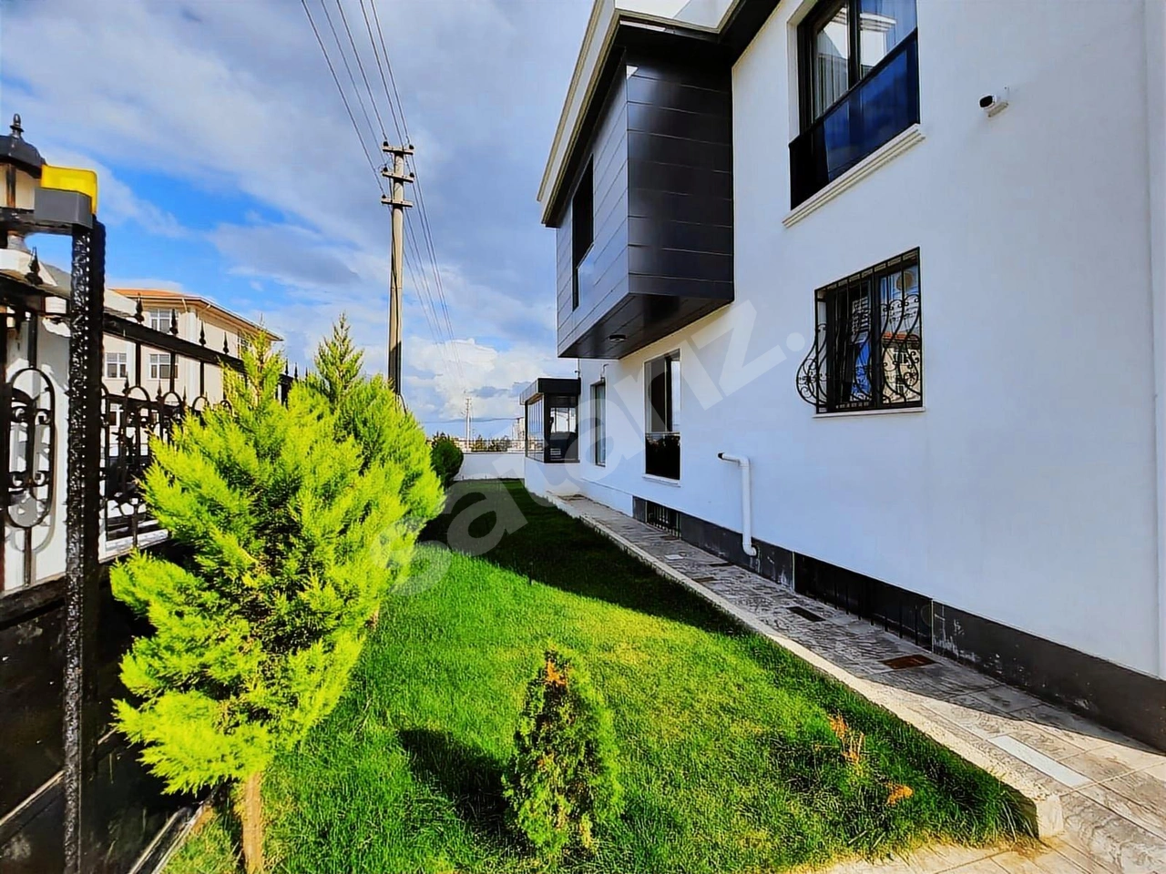 REMAX ONURDAN BİR VİLLA FİYATINA İKİ VİLLA
