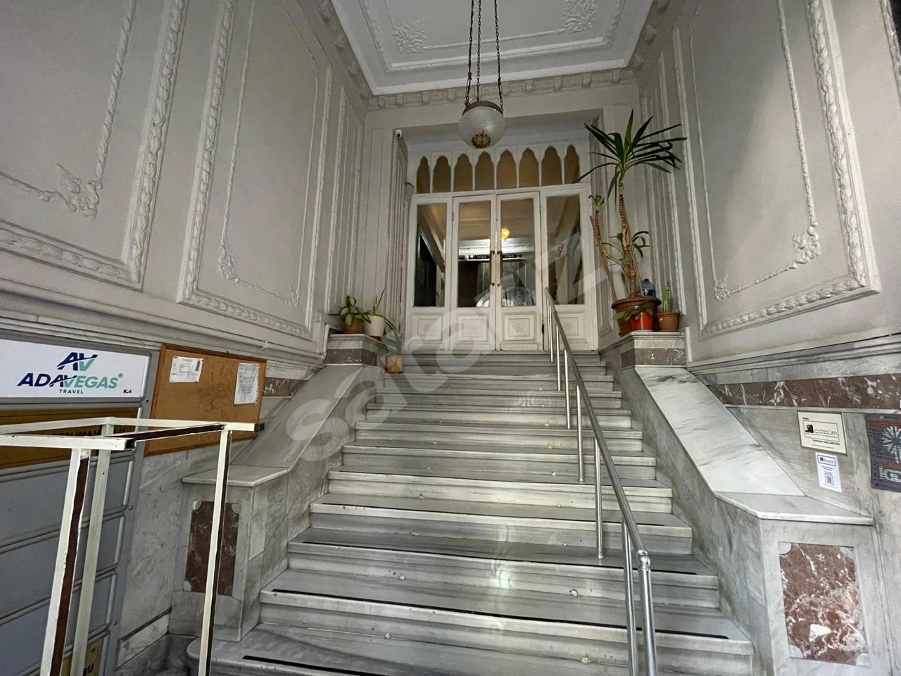 RUMELİ CADDESİNDE SATILIK BAHÇE KATI 1+1 DAİRE