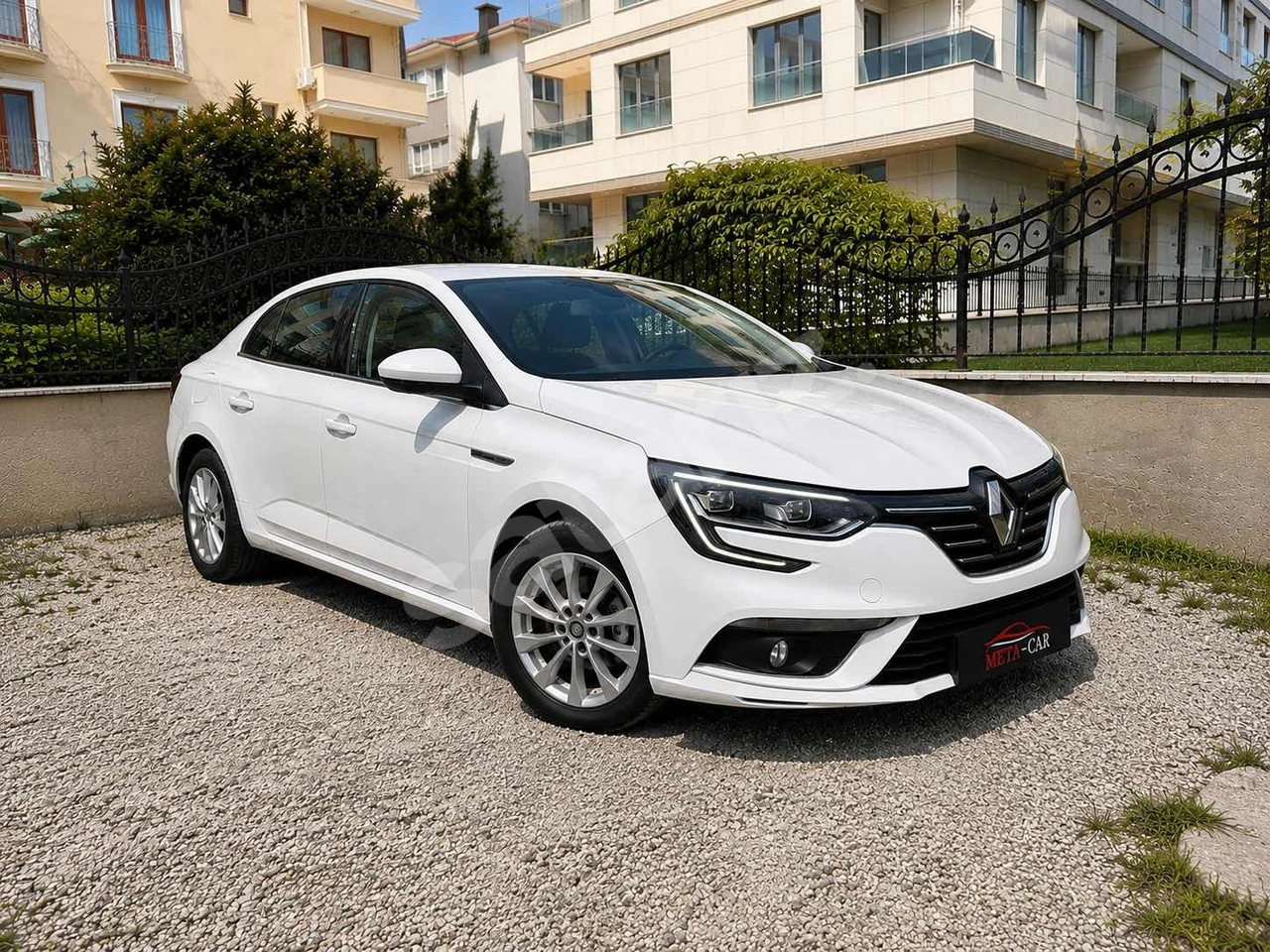 2017 MEGANE 1.5 DCİ İCON OTOMATİK TAKAS SENETLE SATIŞ