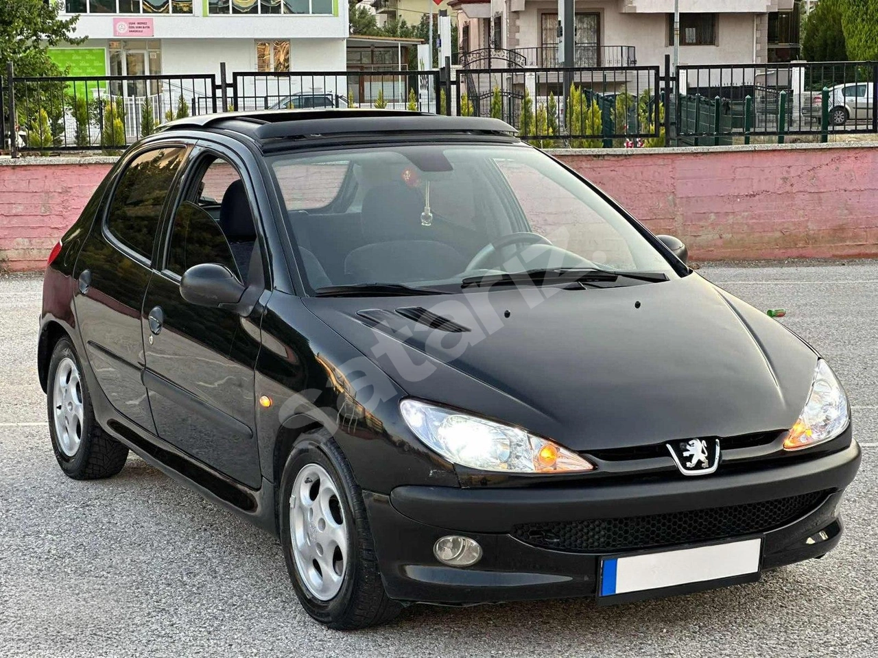 OTOMATİK / CAM TAVAN / DÜŞÜK KM / KLİMALI...