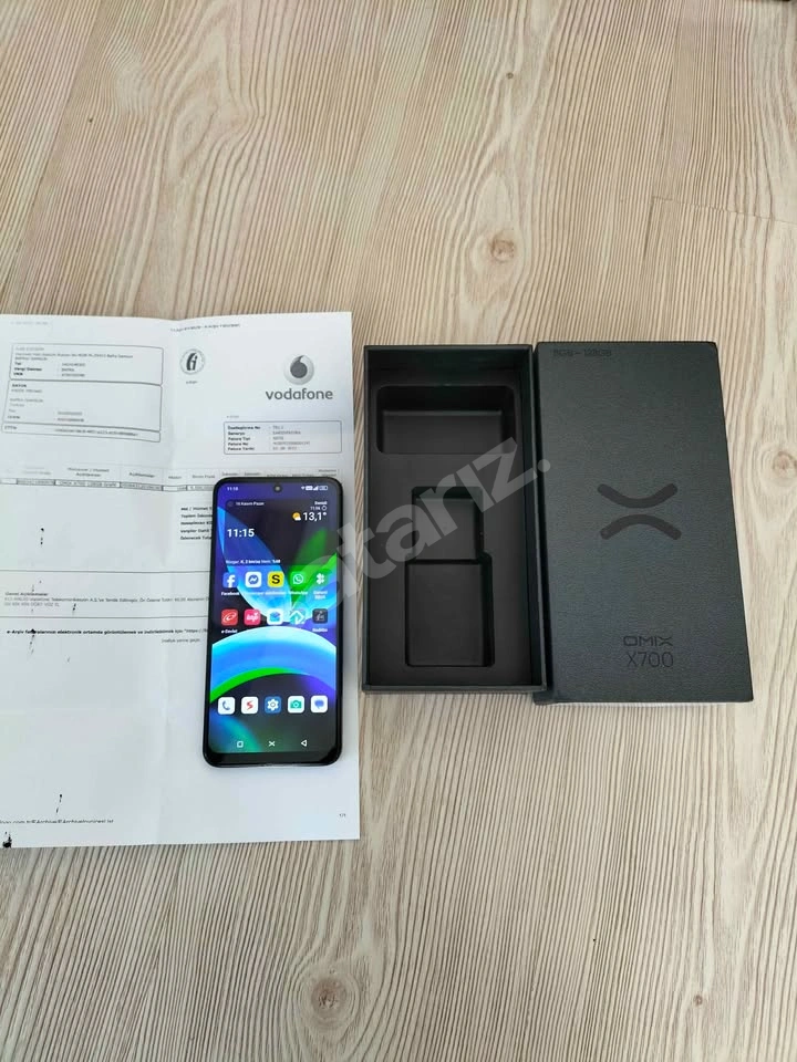 İlk gelen alır 8+8 RAM 128 GB  omix x700