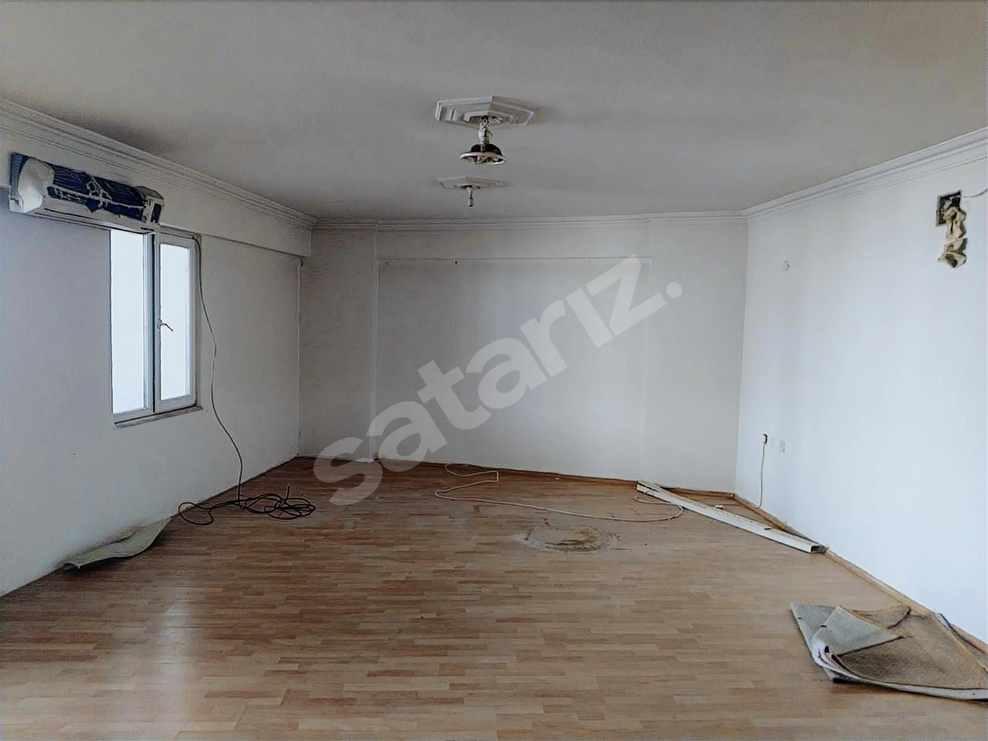 Çarşı İçinde Kiralık Ofis