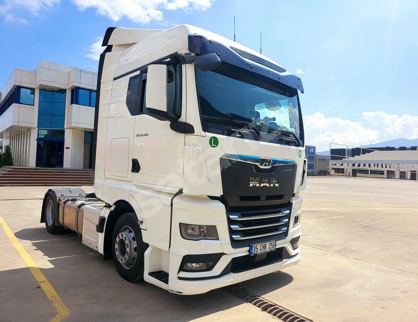 1,99 KREDİ KOÇASLANLAR2'DEN MAN TGX 18.480 RETARDER 2024 MODEL