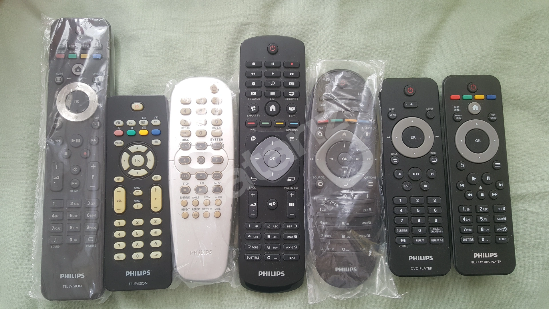 PHILIPS TELEVISION FULL HD LED SMART TV DVD BLU-RAY kumanda...