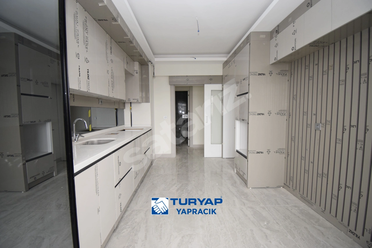 TURYAP YAPRACIK - TANORA LİFE 'ta Güney Batı Cephe 2+1 Satılık Daire