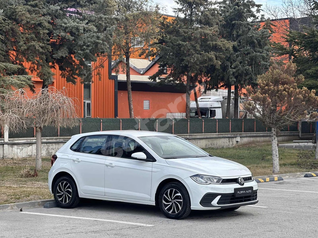 BOYASIZ 2023 VW Polo 1.0 TSI Life DSG 95HP 88.000KM %20KDV