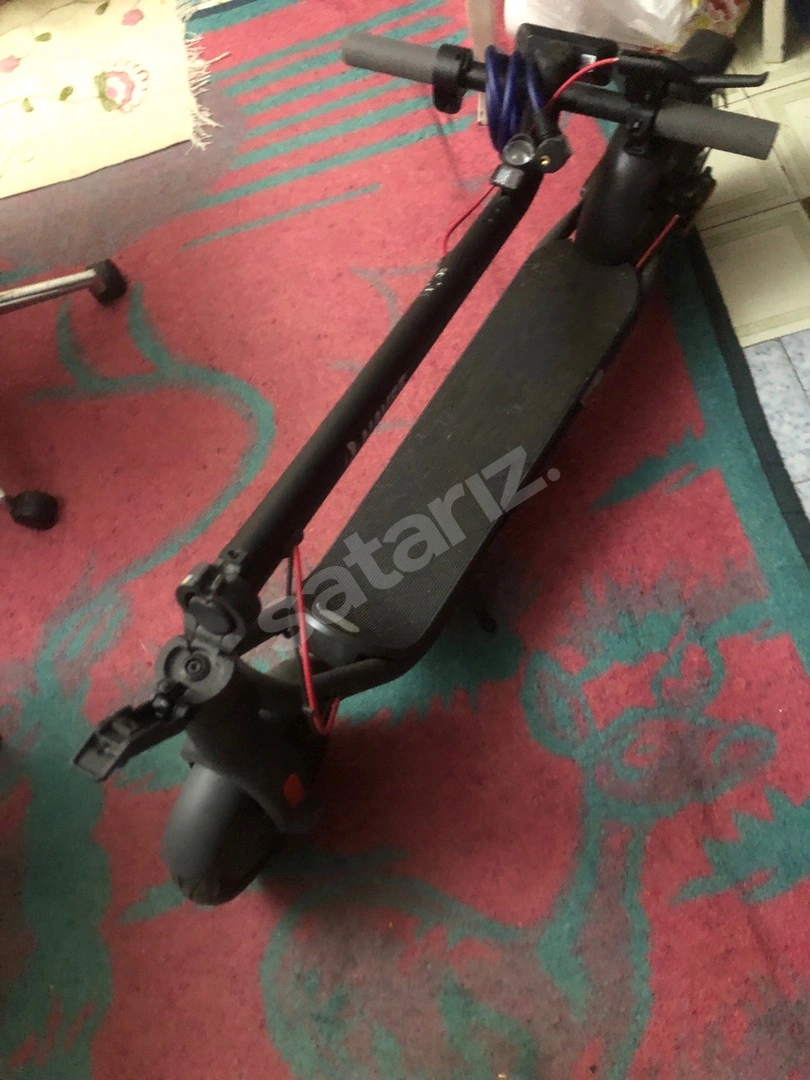 Xiaomi Navee Scooter