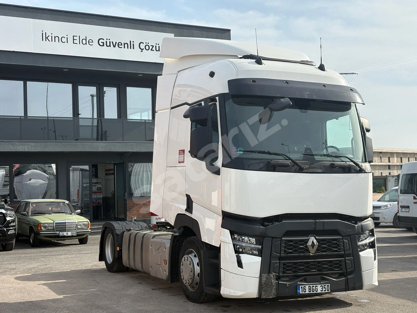 1,99 KREDİ KOÇASLANLAR2'DEN RENAULT T480 XLOW 2023 MODEL