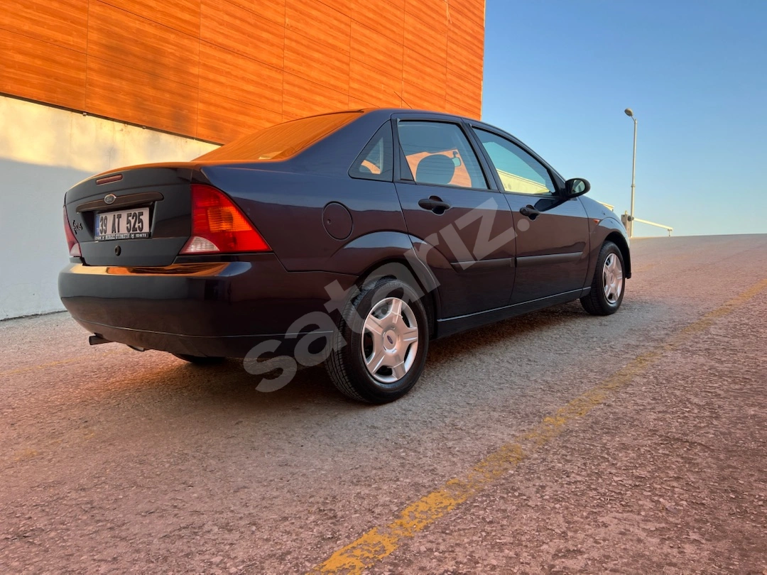İLK SAHİBİNDEN SERVİS BAKIMLI FORD FOCUS 1.6 213.000 KM
