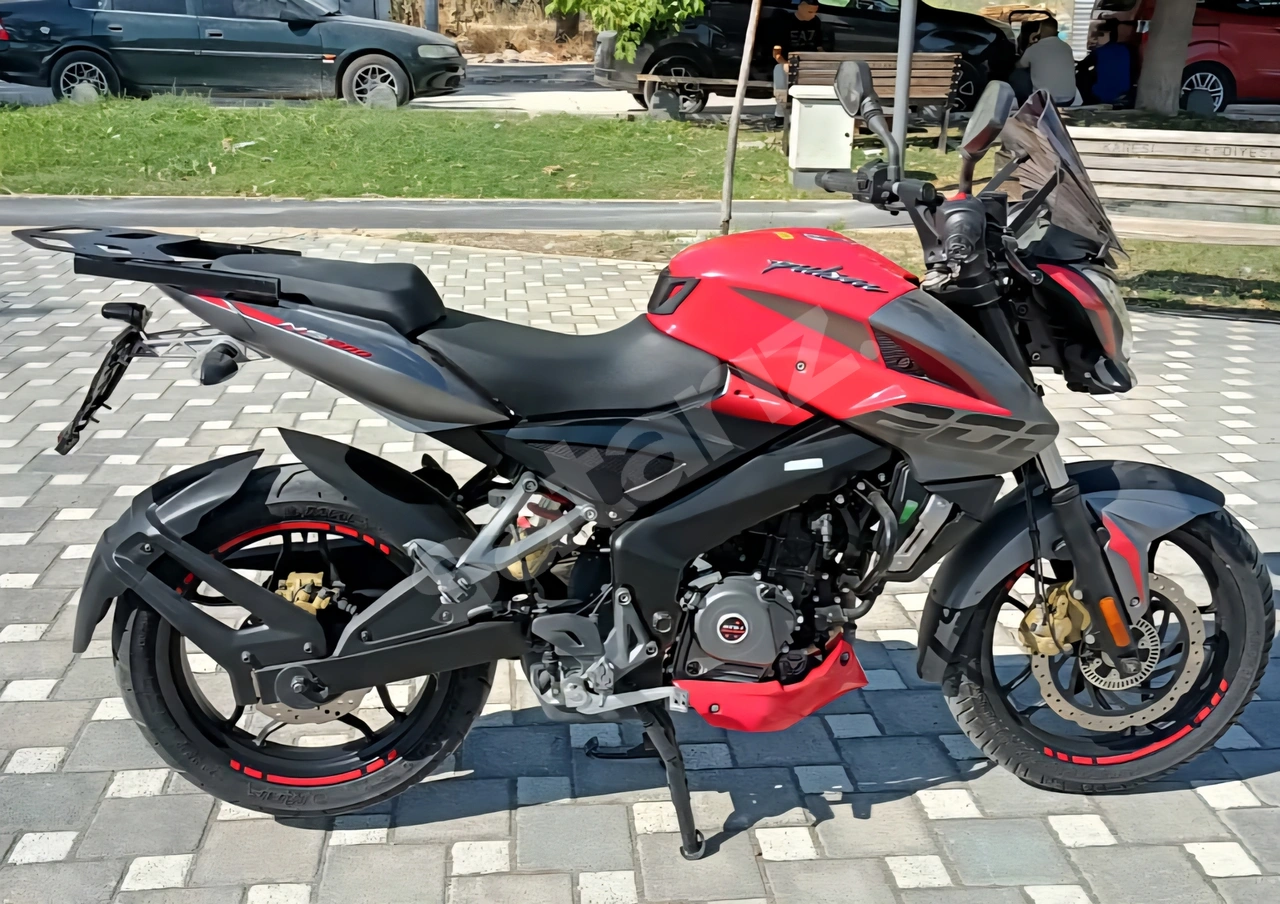 MotoGaraj'dan Satılık Bajaj Pulsar Ns 200