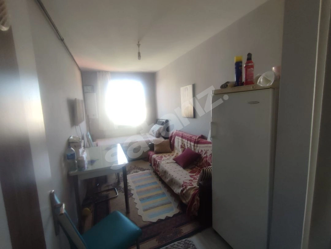 9000 TL MEMUR KİRACILI  SATILIK 2+0 APART