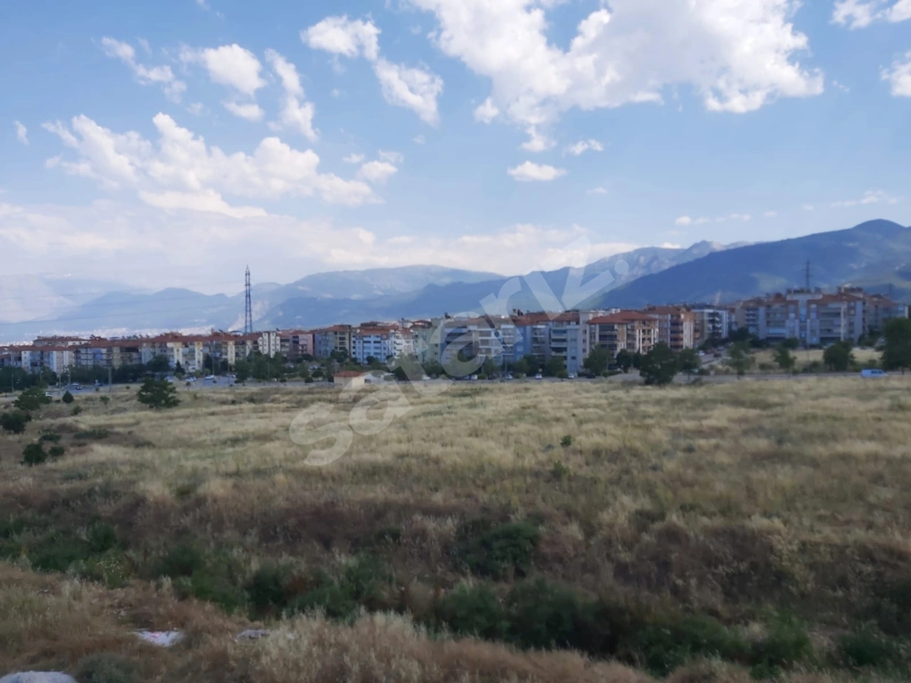 DIALOG MYRA dan SELÇUK BEY MH. de FIRSAT FİYATA 3+1 DAİRE