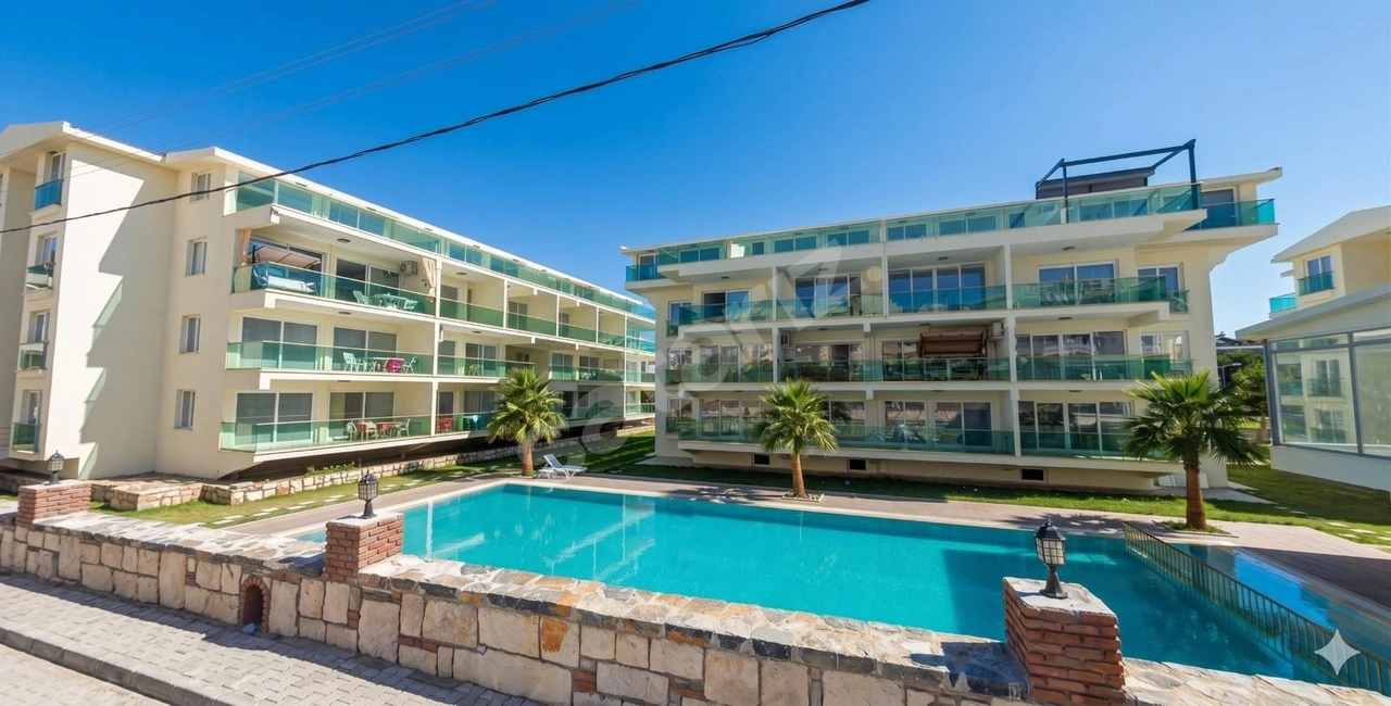 ALTINKUM'DA SITE IÇERISINDE HAVUZLU 3+1 ÇATI DUBLEXI DAIRE