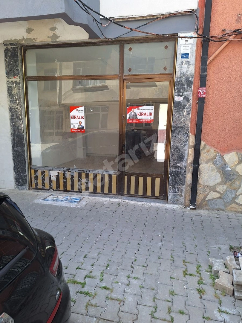 EDREMİT GAZİİLYAS CADDESİNDE DÜKKAN