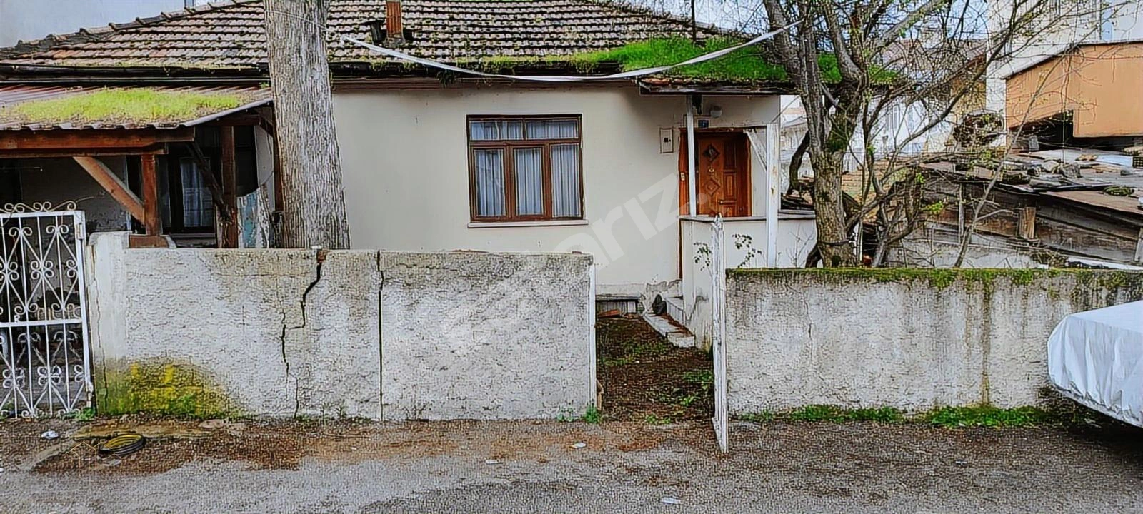 KARABÜK YENİCE KALAYCILARDA MÜSTAKİL BAHÇE VE EVİ İLE SATILIK!!