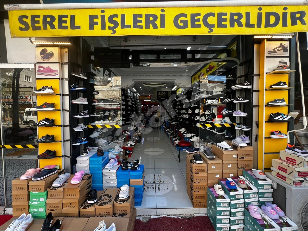 CADDE ÜZERİ 50 m² + EK KULLANIM ALANLI KULLANIŞLI SATILIK DÜKKAN