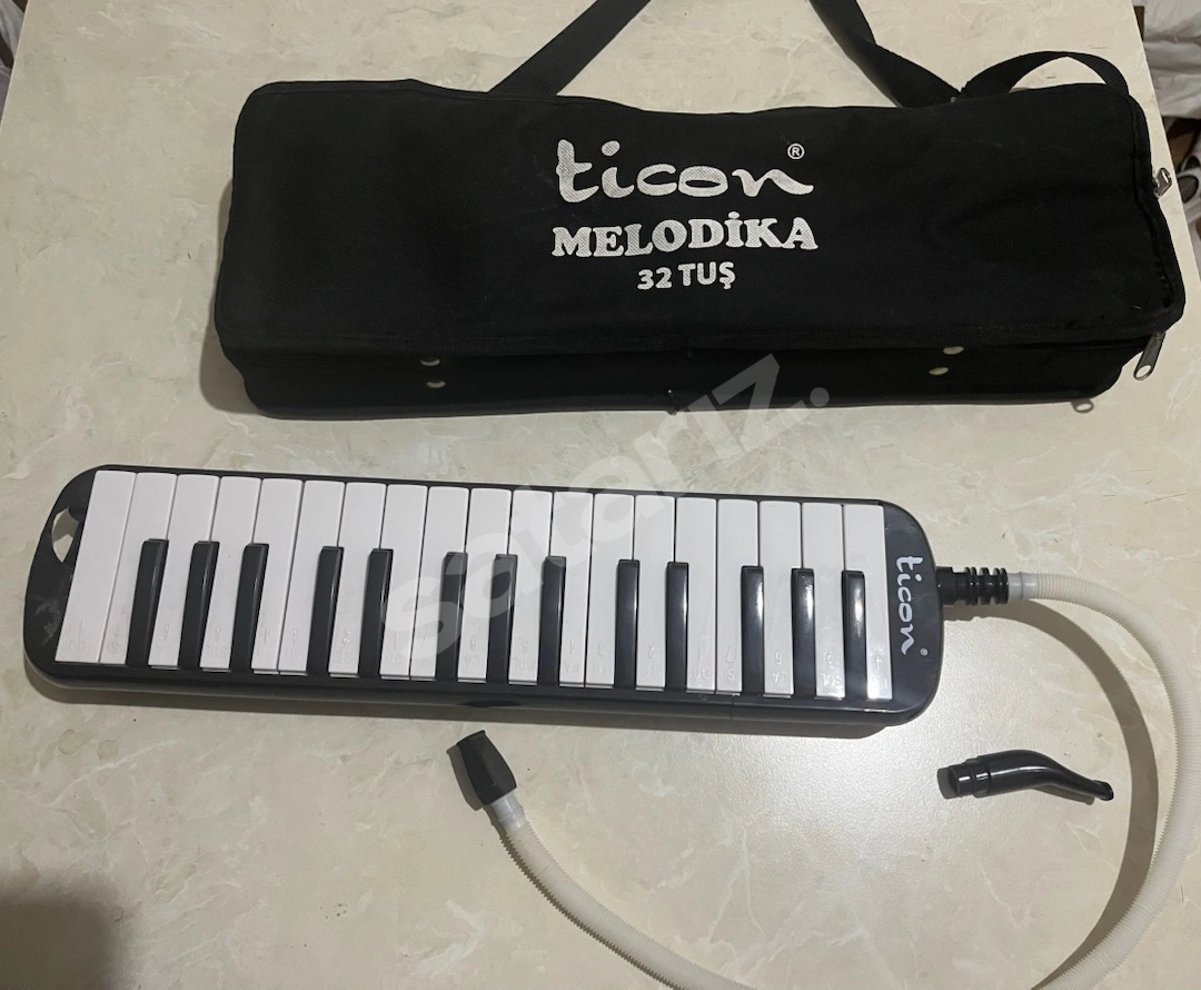ticon Melodika 32 Tuş Oyuncak Üflemeli Piyano