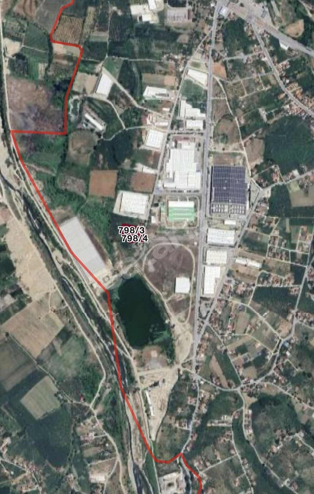 SAKARYA AKYAZI KUZULUK'TA SATILIK FABRİKA İMARLI ARSA