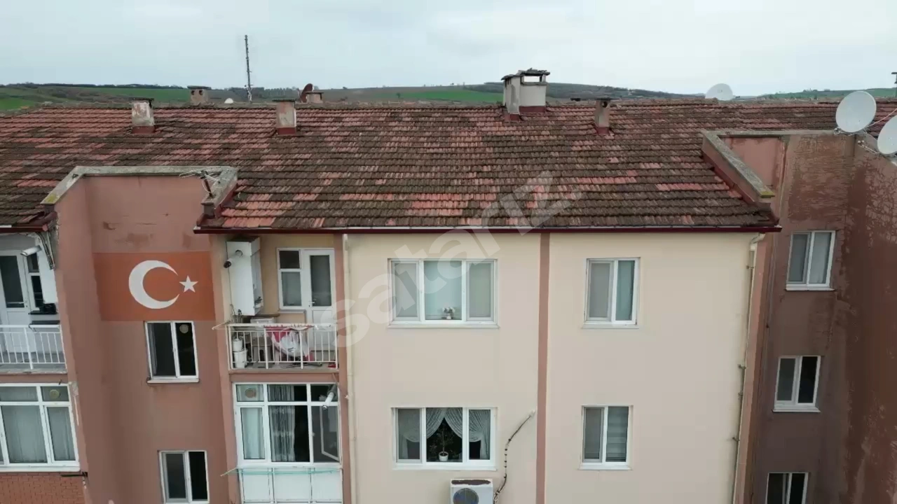 GÖÇMEN KONUTLARINDA KRALIK 2+1 DAİRE