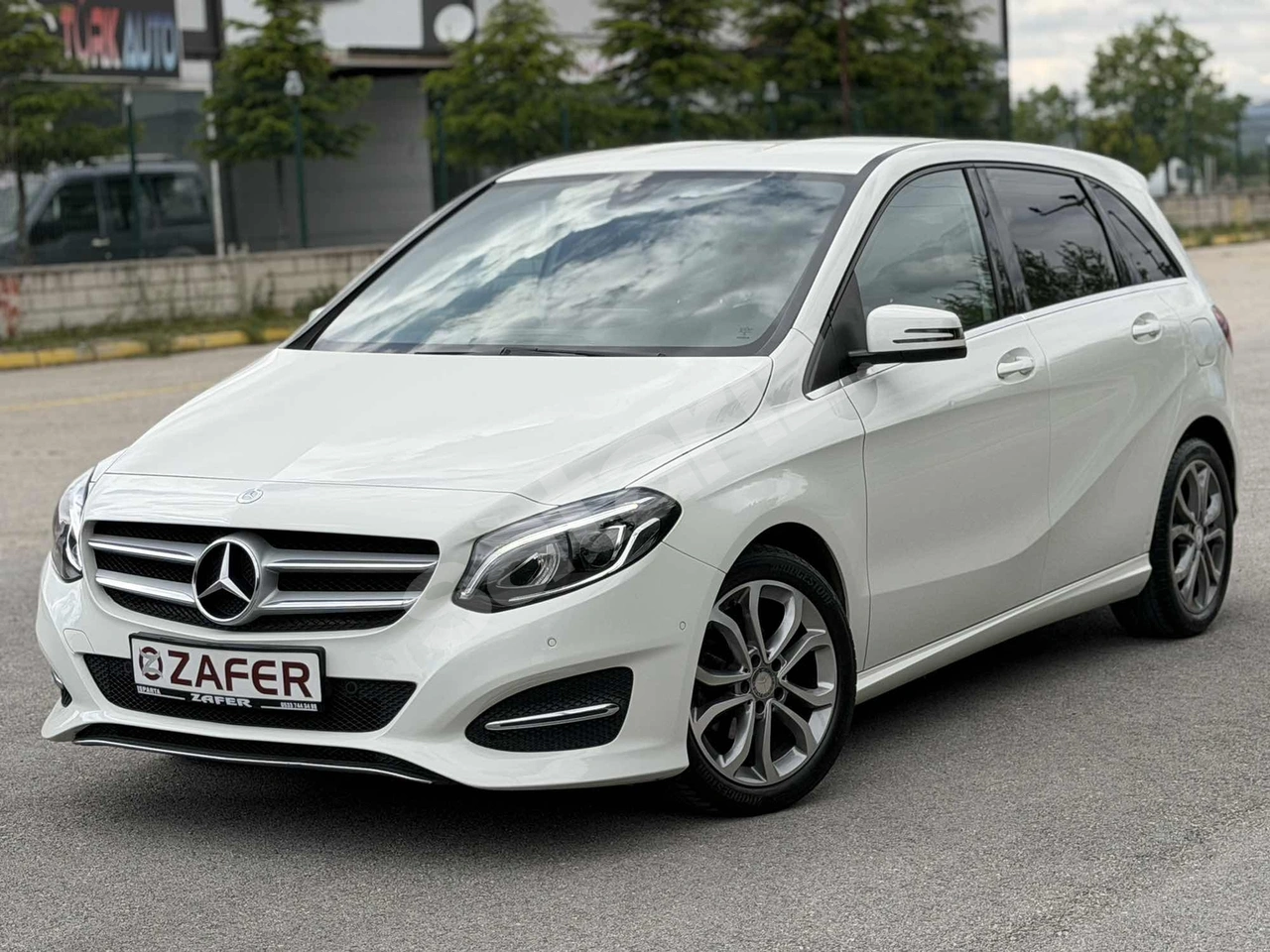 ZAFERDEN 2014 MERCEDES B180CDI URBAN 7G-DCT 109BG MAKYAJLI