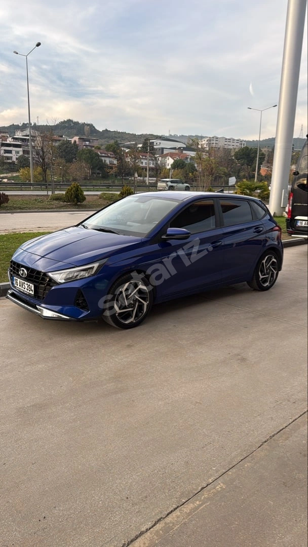 Çok Temiz Servis Bakımlı. Garantisi Devam Ediyor. Pazarlık Var.
