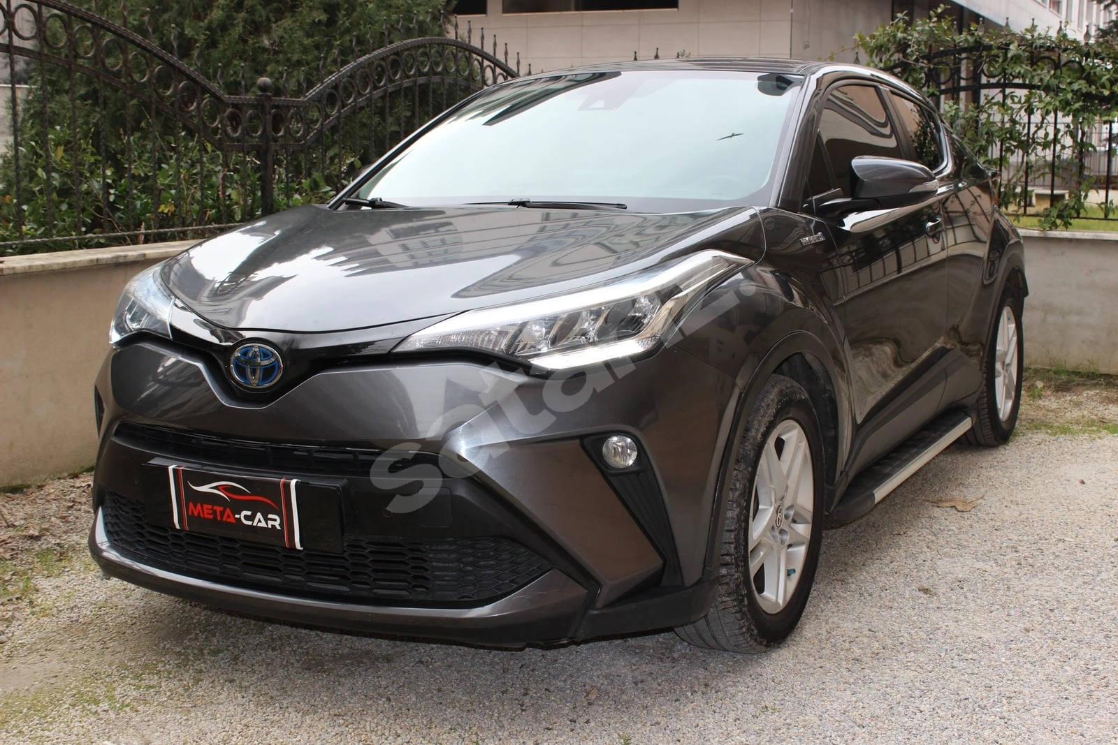 TOYOTA C-HR 1.8 HYBRID OTOMATİK | %30 PEŞNAT 122436 AY SENETLE