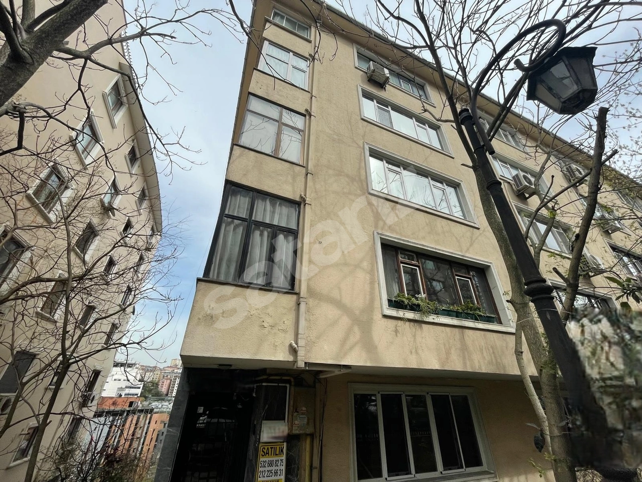 NİŞANTAŞI VALİKONAĞI CADDESİNDE YENİLENMİŞ 3+1 SATILIK DAİRE