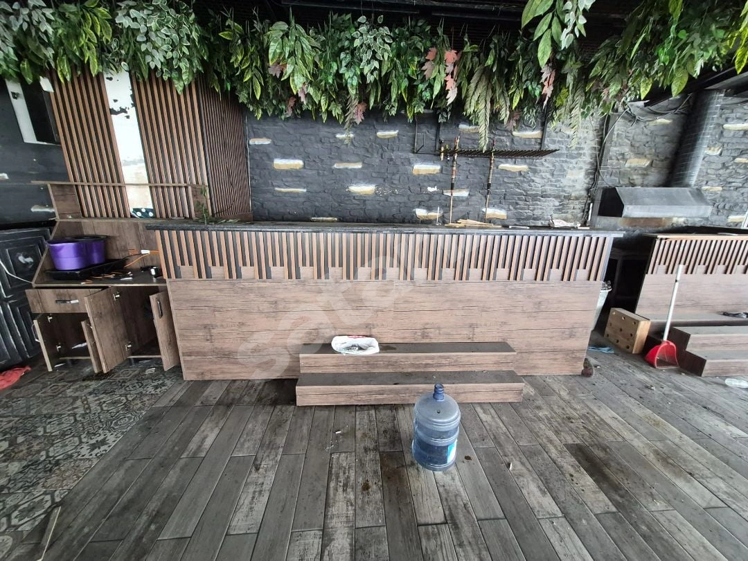 Cafe Restaurant Bar Ve Üzerindeki Mermerler