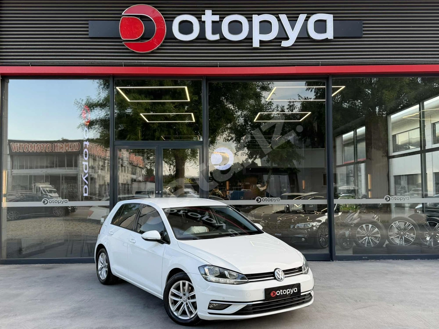 Vw Golf 1.6 TDI Comfortline DSG 2018 Model 142.000 Km'de