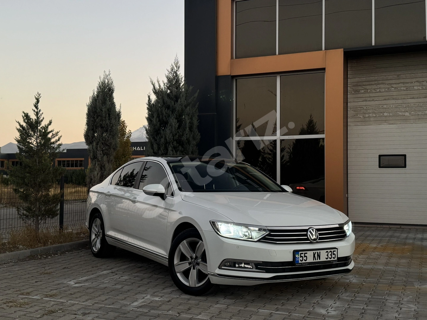 2017 HATASIZ PASSAT SANRUFLU 1.4 TSI BLUEMOTİON COMFORTLİNE ACİL SATILIK