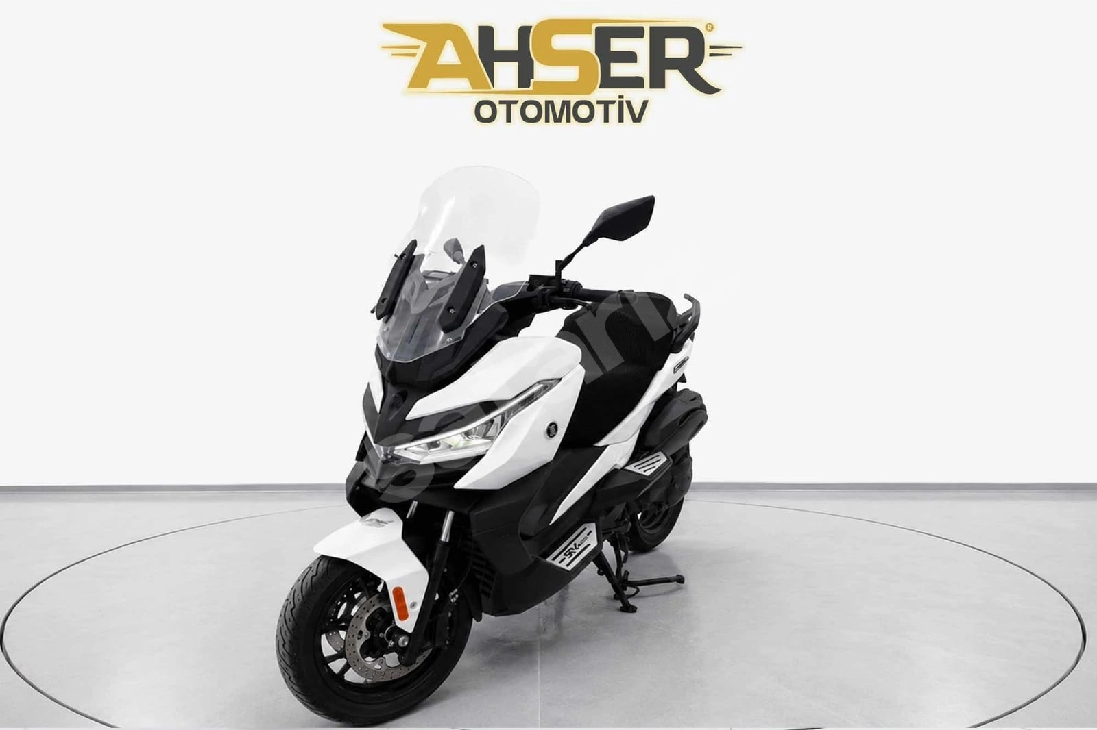 2023 SR4 MAKSİ 350 ELCİK + KOLTUK ISITMA HAREKETLİ ÖN CAM